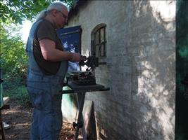 So mal die Holzdübel machen ...