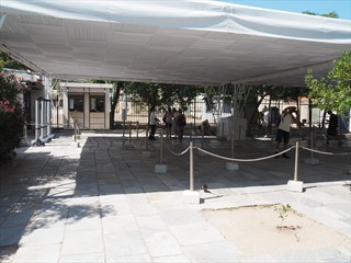 Pah, Süd-Eingang. 16:00 nix los hier!