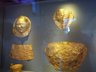 Ha! Wir sind nun 2500 Jahre voran geschritten (1600BC). Mykene!