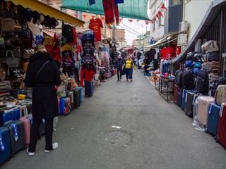Das wohl sowas wie ein verschärfter Polenmarkt